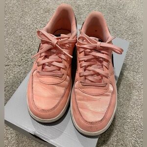 Nike Pink Force 1 Sneakers youth 2.5 / 21.5cm